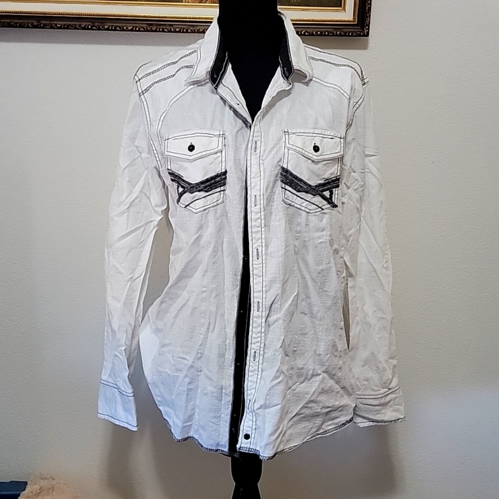 Mens Buckle Black shirt size L